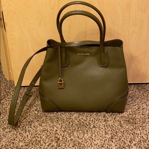 Micheal Kors Mercer Gallery Medium Leather Satchel